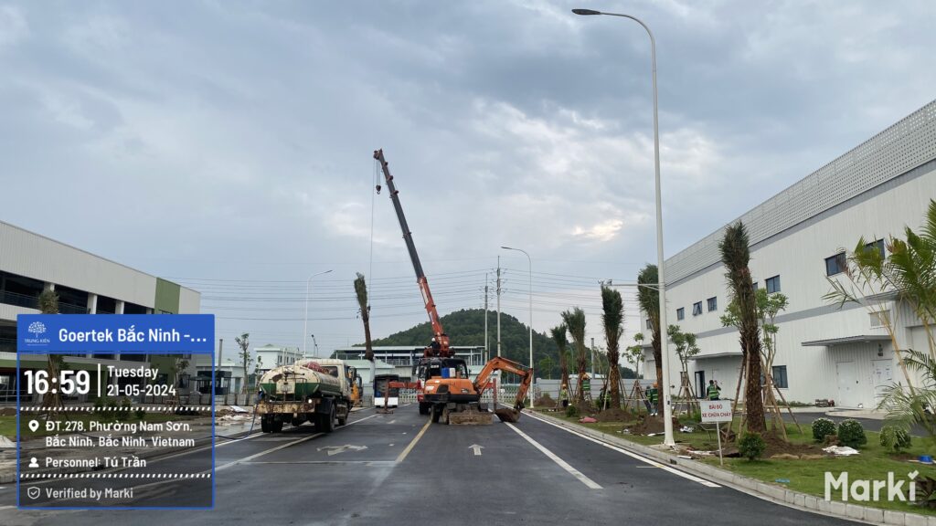 Thi công cây xanh tại Goertek Bắc Ninh ngày 21/05/2024