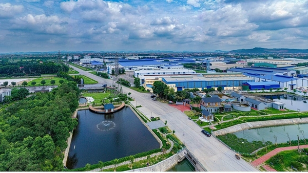 Mô hình KCN kết hợp ao cá
