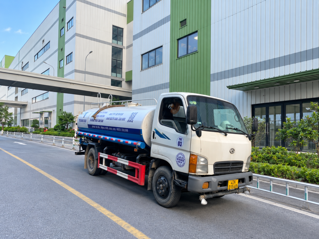 Xe bồn tưới cây, rửa đường 02 của TKL